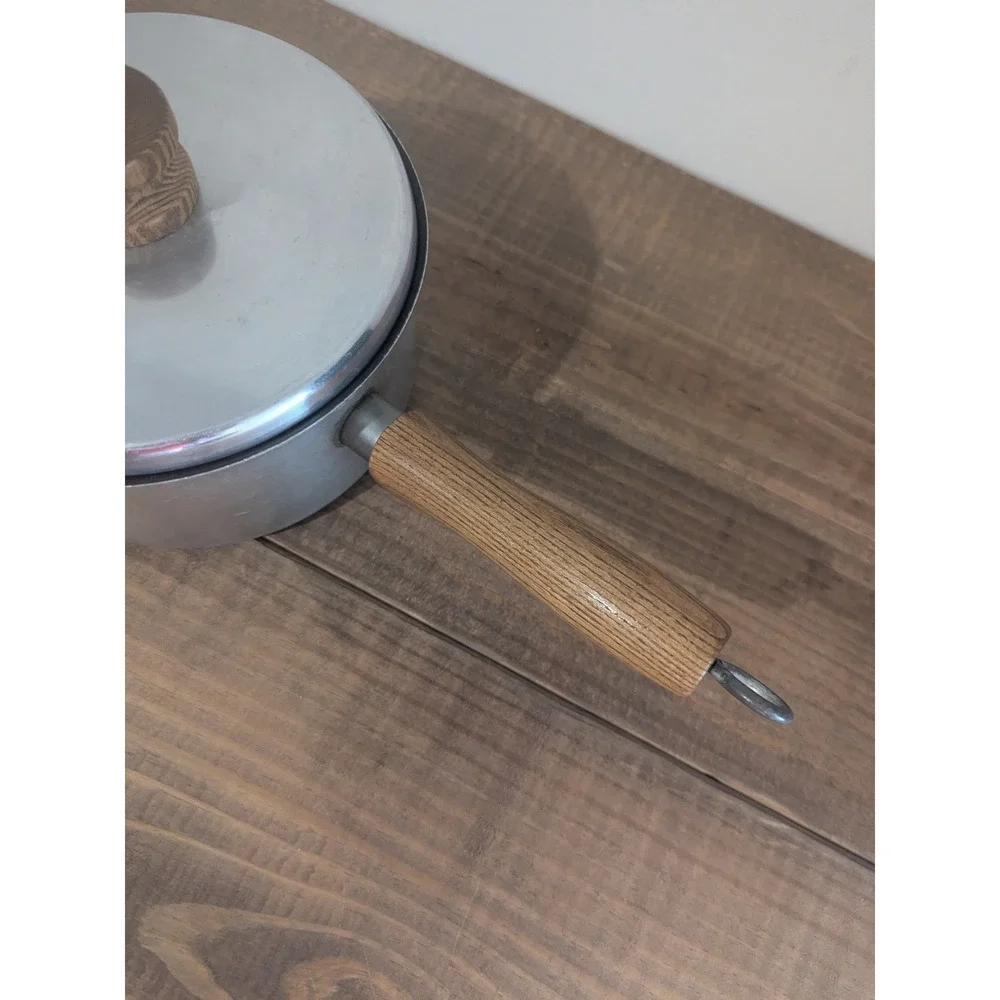 Vtg Mirro Sauce Pan Pot with‎ Lid Aluminum Wood Handle 2 Quart 1.9 L 54221-133C